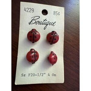 Boutique Ladybug Vintage Buttons Plastic/ 4 on Card/1/2" Size